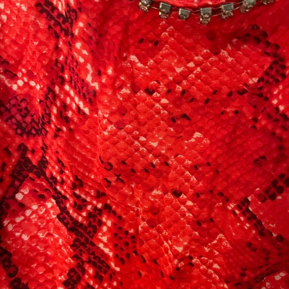 NWT Gorgeous Royal Underground Red Animal Print And Lace Top - Picture 4 of 6